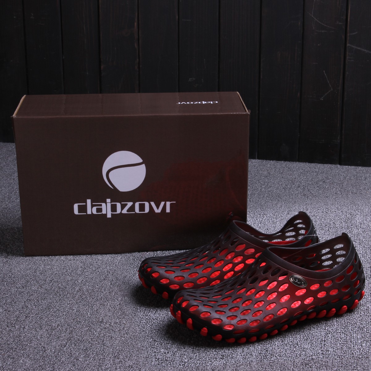 clapzovr water shoes